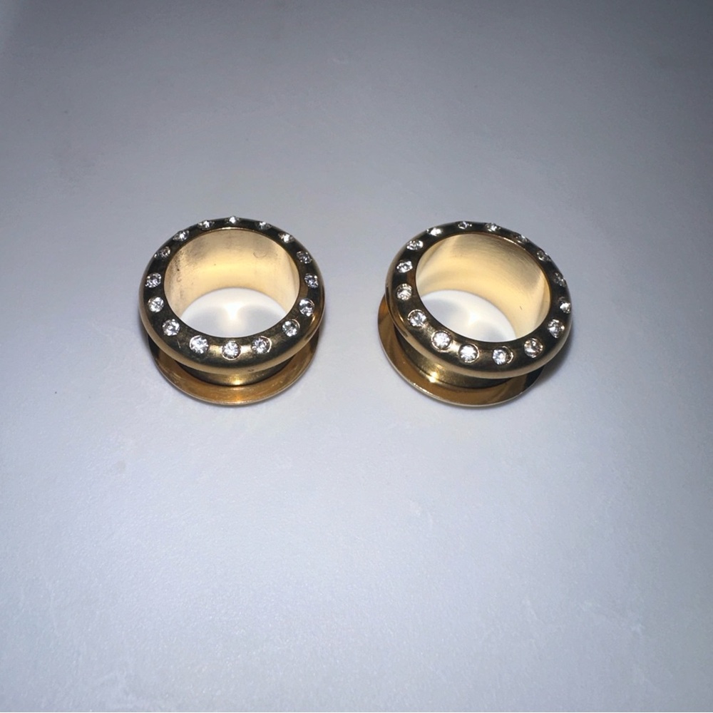 New 14 mm Ear Plugs piercings Earrings lobes never worn
